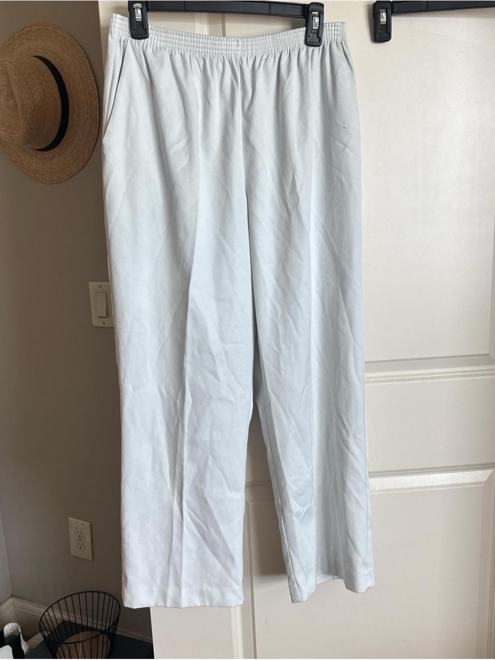 Alfred Dunner White Elastic-Waist Pants